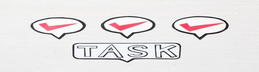 TASKと記された吹き出しと、チェックマーク付きの3つの吹き出しが並んだタスク管理のイメージ